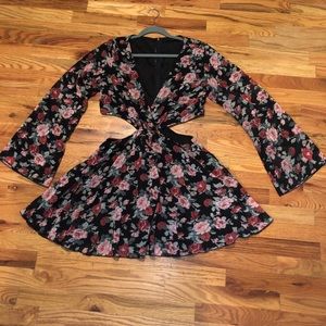 Long sleeve cut out floral dress